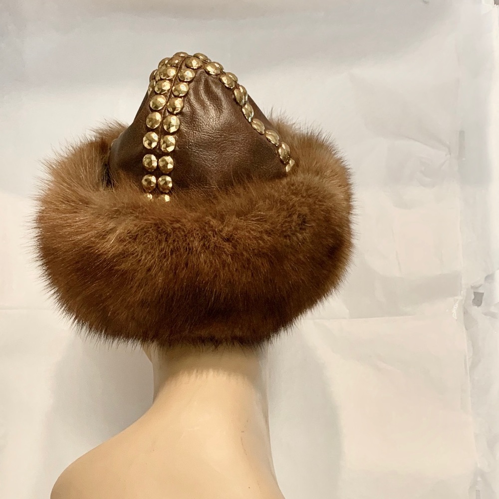 Fur Hat - Picture 9 of 16